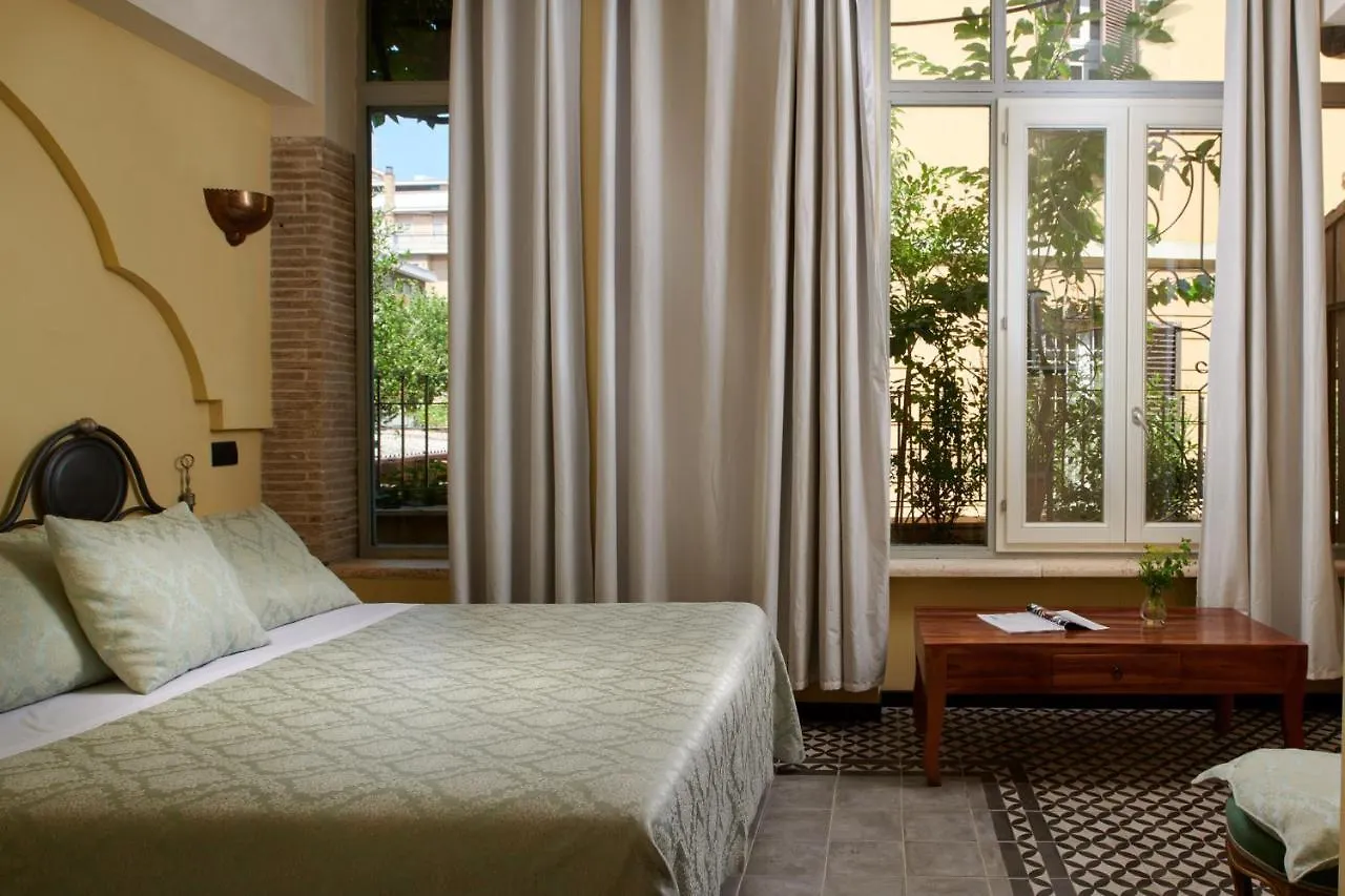 Palm Gallery Garden House Hotel Rome