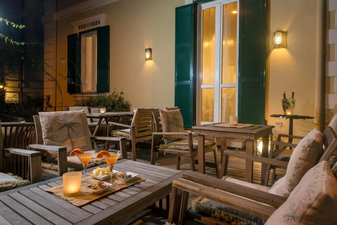 Palm Gallery Garden House Hotel Rome